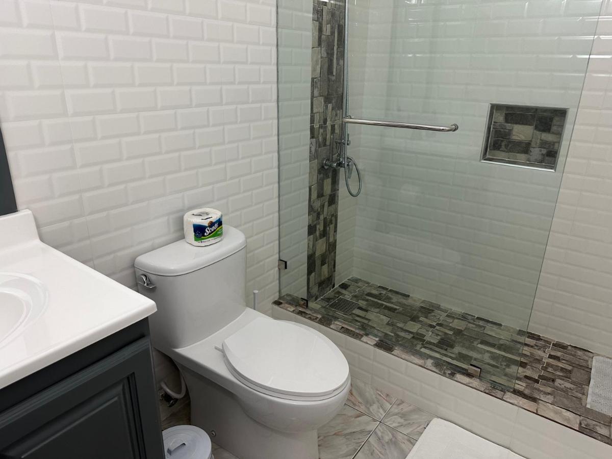 Remarkable 1-Bed Apartment In Montego Bay Exteriör bild